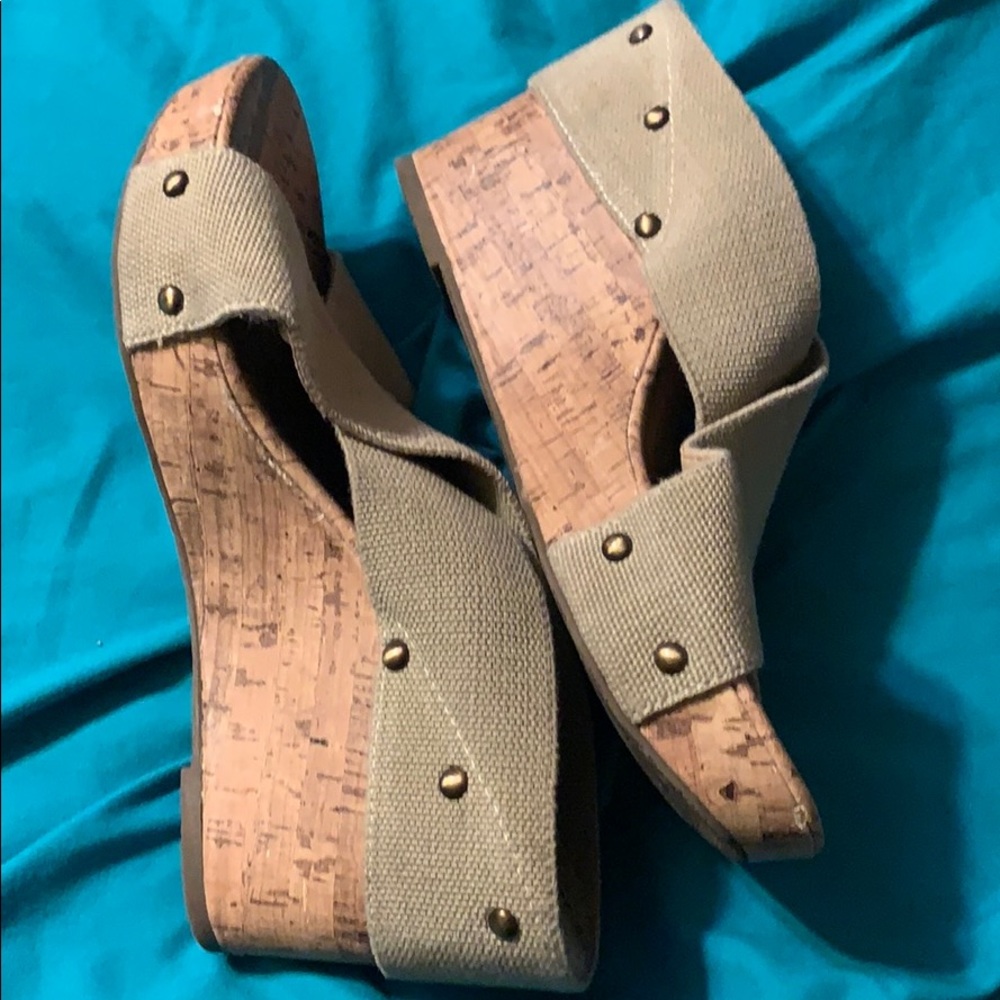 Womens Size 10 Green Wedges: It’s OK - Picture 5 of 6